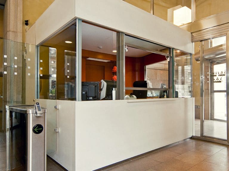 accueil-guichet-fenetre-coulissante - SVALSON